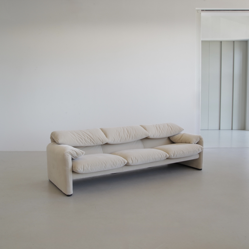 Three-Seat Sofa by Vico MAGISTRETTI for CASSINA 1973