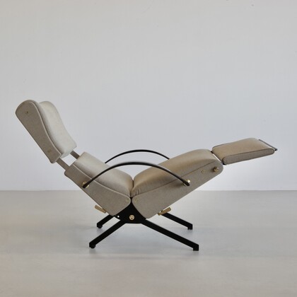 P40 Osvaldo BORSANI, (sand colourd upholstery) Reclining Lounge Chair 